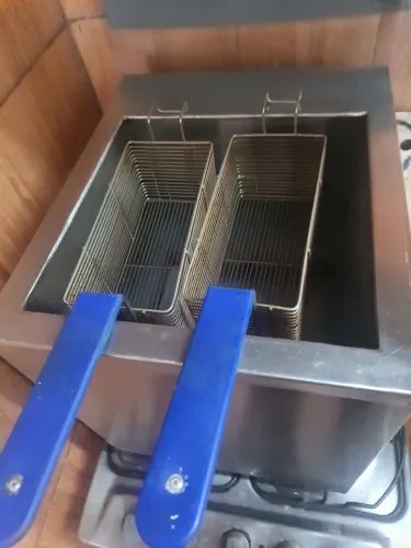 Fritadeira eletrica 18 litros água e óleo 