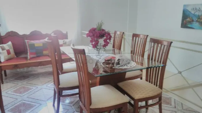 Casa Sobrado em São José dos Campos