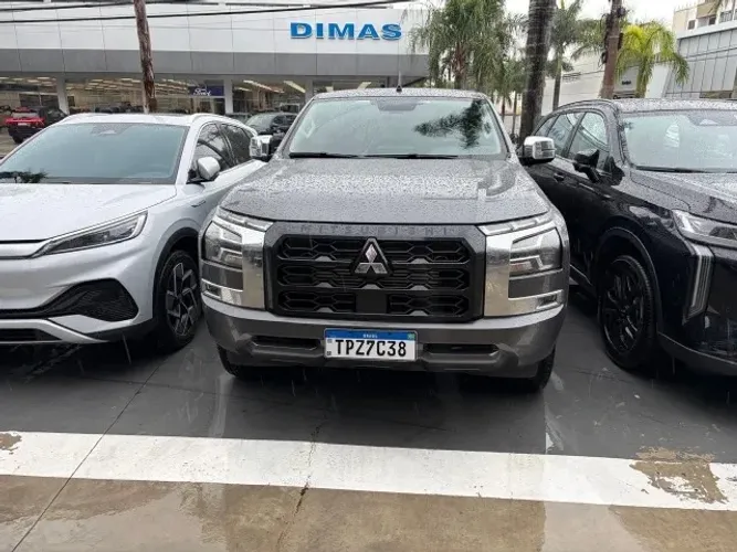 Mitsubishi TRITON HPE 2.4 CD 4X4 TB Diesel Aut. 2026