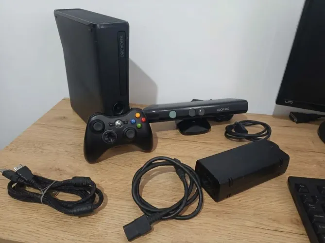 XBox 360 RGH - Kinect e HD 500 GB de Jogos