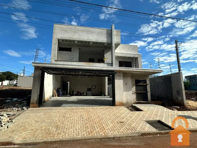 Sobrado à Venda | Campo Mourão / PR