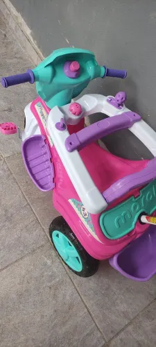 Vendo carrinho de passeio usado apenas uma vez 