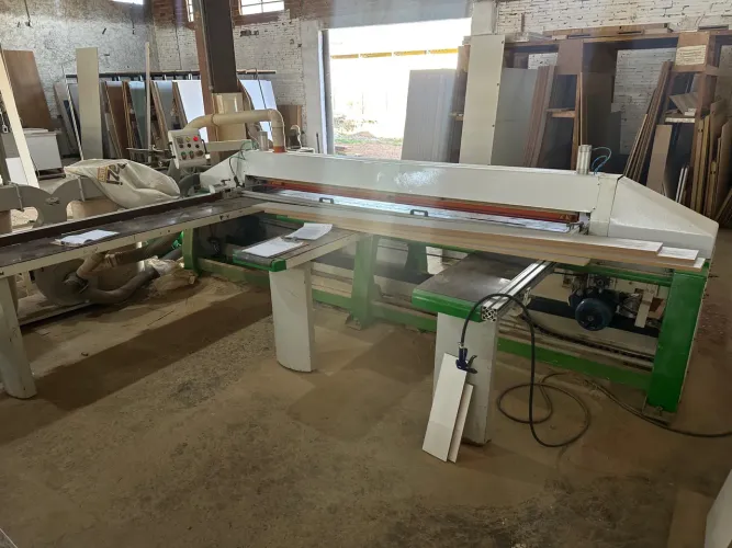 Máquina Seccionadora Usikraft Agile Flex - 2015