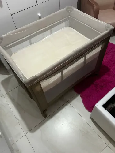 Berço portátil ( chiqueirinho ) burigotto 