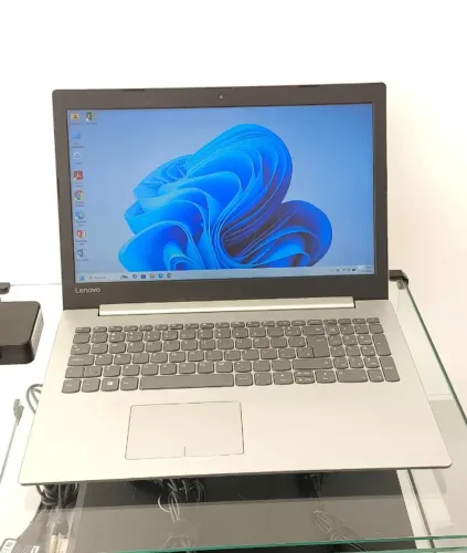 Lenovo IdeaPad 320 Notebook i3 6006U 4GB RAM SSD 128GB Tela 15,6" Antirreflexo