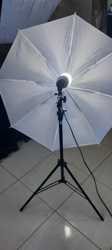 Kit 2 sombrinhas com tripé