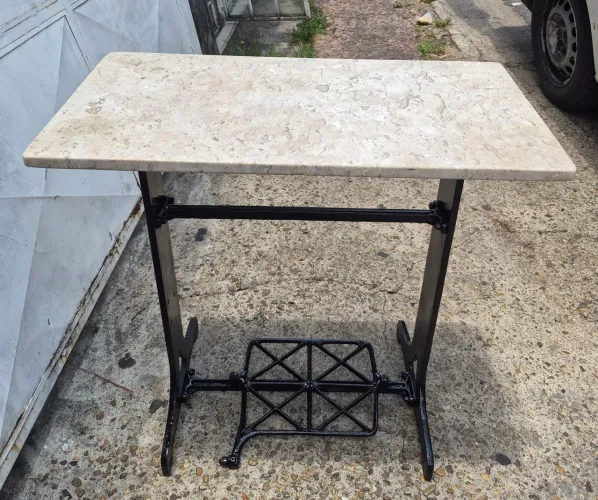 Mesa pequena