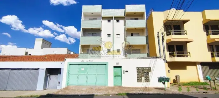 Apartamento com 2 dormitórios para alugar, 98 m² por R$ 1.876,31/mês - Universitário - Ube