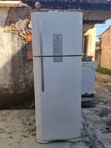 Refrigerador Electrolux com defeito