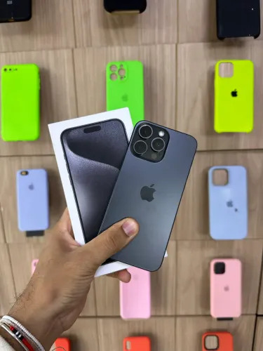 iPhone 15 Pro Max 256GB SEMI NOVO