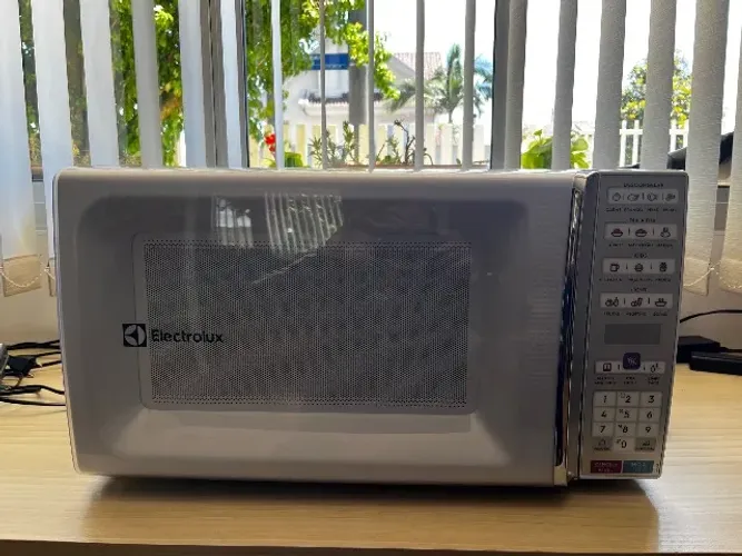 Microondas 34 litros 220V