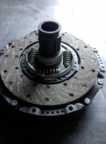 Kit embreagem do Volkswagen Delivery modelo 8-150