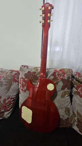 Guitarra cort custon symon ducan