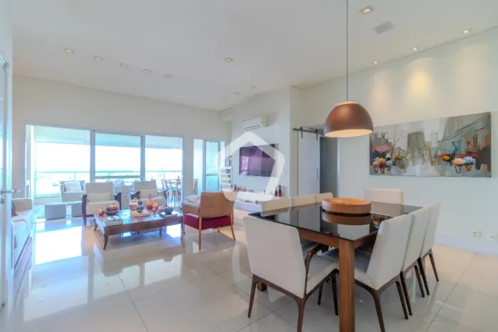 Apartamento para venda em Campo Belo com 3 quartos, sendo 3 suítes, 161m²
