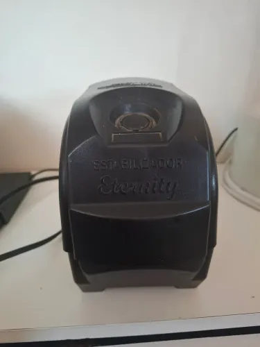 Estabilizador Bivolt Force Line Eternity 300VA / 4 Tomadas - Modelo 7995