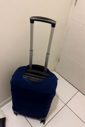 Mala de bordo azul da SESTINI