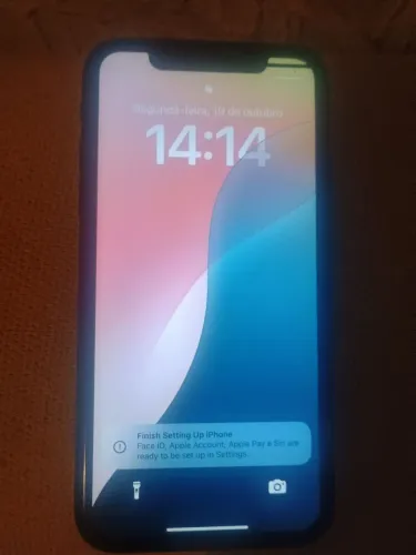 iPhone XR 64 GB vendo ou troco por meu interesse