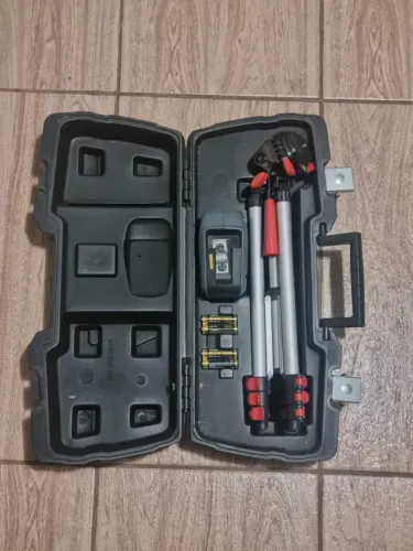 Nível a Laser Skil LL0516 com Tripé