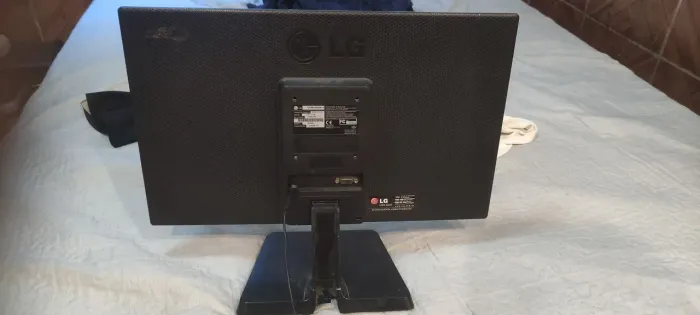 Vendo monitor LG 20 polegadas