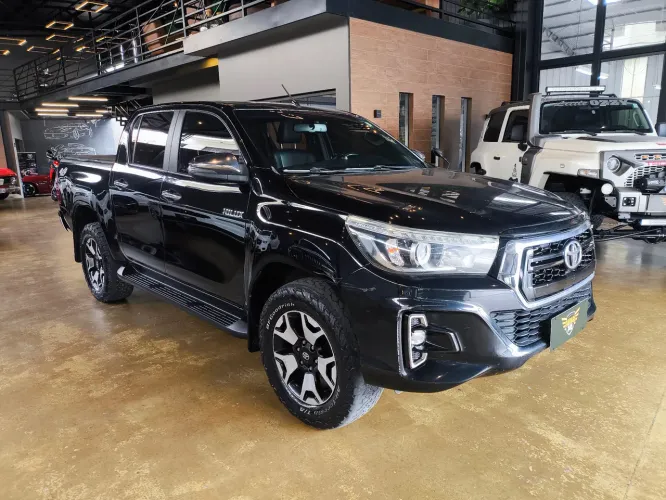 Toyota Hilux CD SRX 4X4 2.8 TDI 16V Diesel Aut. 2019