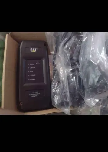 Cat et comunicador Caterpillar 