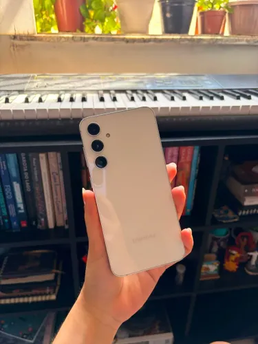 Celular S23 FE