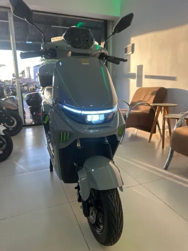 Scooter Elétrica AG12