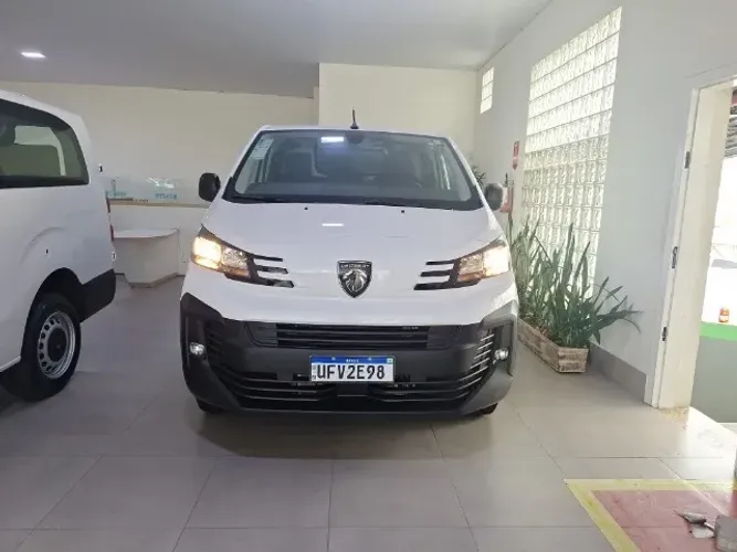Peugeot Expert Cargo 1.5 Turbo Diesel 2025