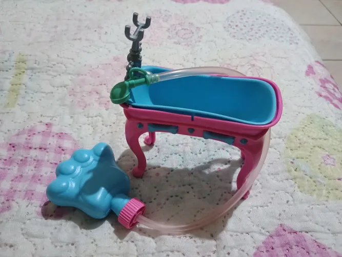 Banheira e chuveiro pet Barbie Stylin pup