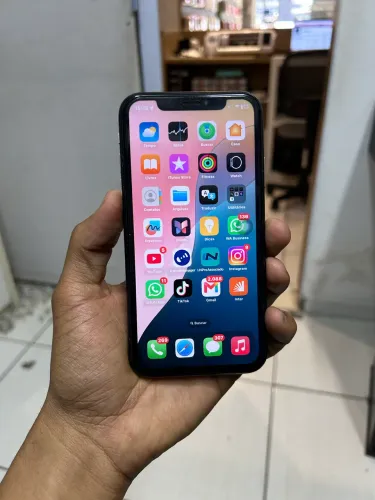 VENDO IPHONE XR