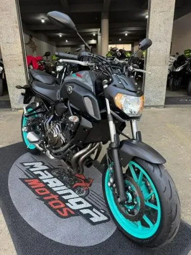 YAMAHA MT07 2024 IMPECÁVEL - NA MARINGÁ MOTOS