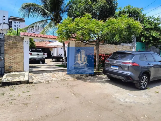 Casa à Venda em Camboinha