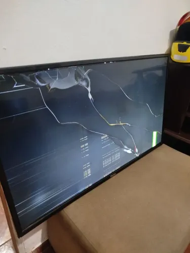 TV Philco smartv, retirada de peças