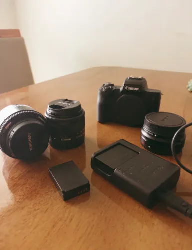 Camera CANON M50 MARK II kit completo