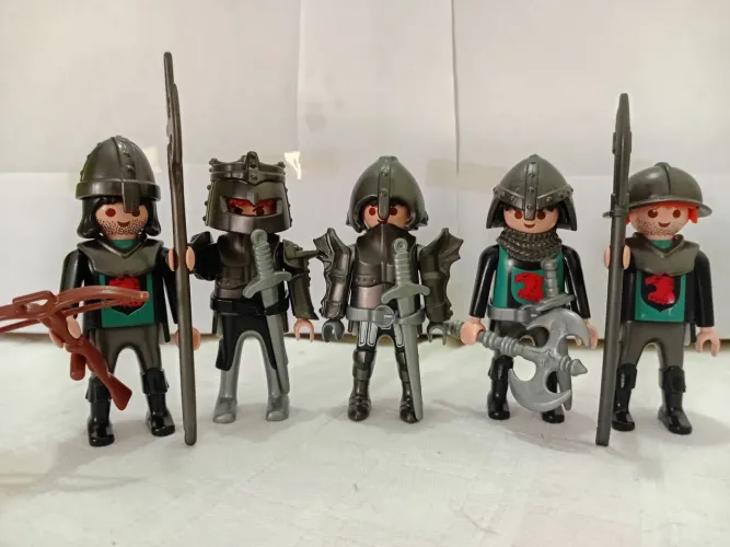 Playmobil Tropa de Cavaleiros do Falcão 1