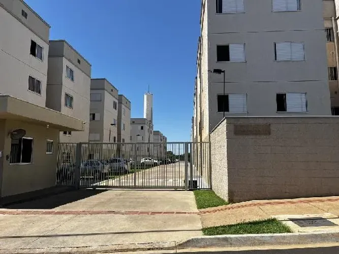 Imóvel com potencial de valorização Apartamento no Conjunto Semiramis Barros Braga, Londr