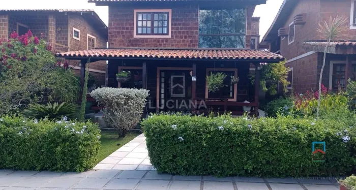 Casa para Locação Contrato Anual em Condomínio
