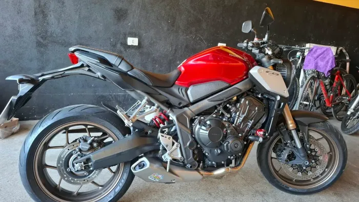 VENDO CB650R 2020