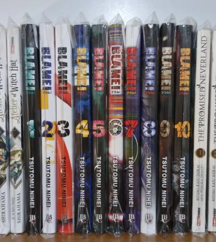 Coleção Completa do Mangá Blame! - Volumes 1 ao 10 - Todos volumes plastificados!