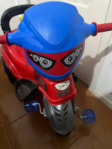 Triciclo homem aranha