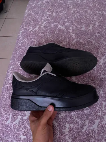 Tênis Gucci preto 