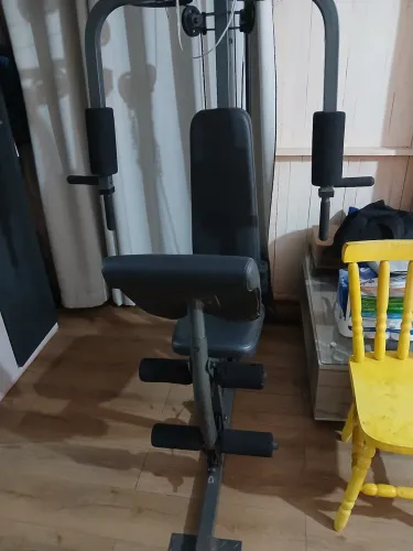 Aparelho de musculação (academia)