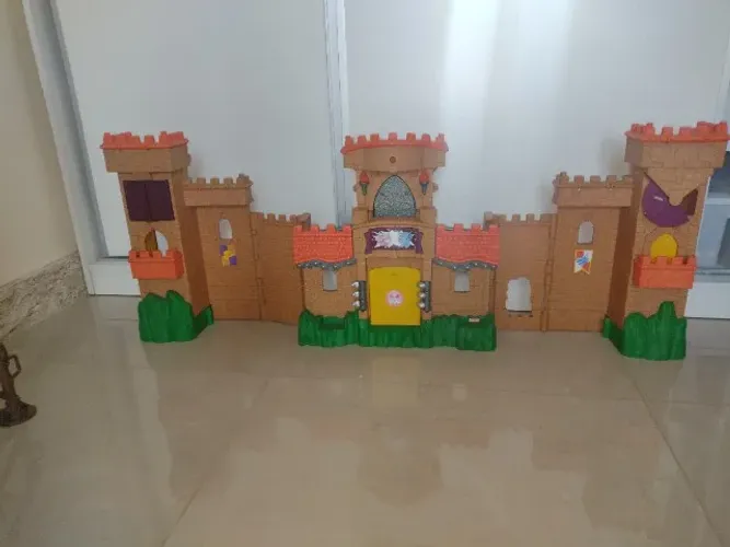 Castelo Imaginext - Reino da águia + acessórios + 1 bonequinho Imaginext + 1 escada