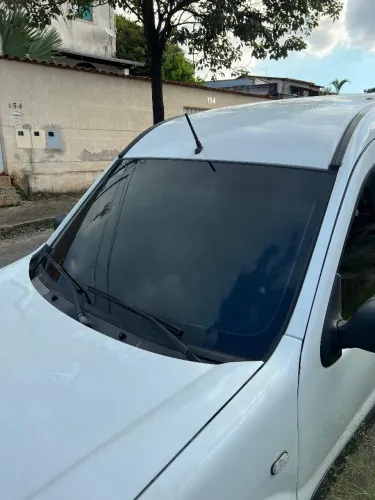 Instalação de insufilm automotivo 
