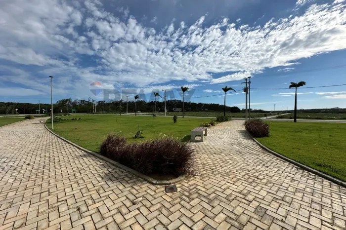 Terreno residencial de 391,72 m² em loteamento planejado no Balneário Búzios, bairro Carav