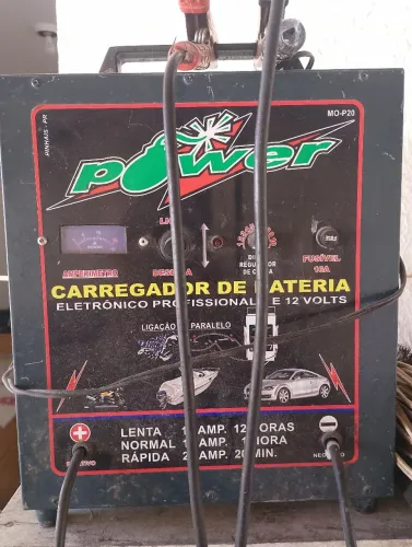 Carregador de bateria automotivo ferramentas