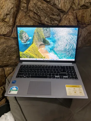 Notebook ASUS i5 12ª Geração | 8GB RAM | SSD 256GB | 15,6?