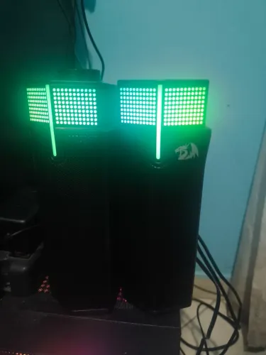 CAIXA DE SOM GAMER REDRAGON YORICK RGB PRETO