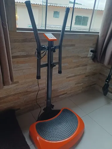 Vendo plataforma vibratória Vibrofit