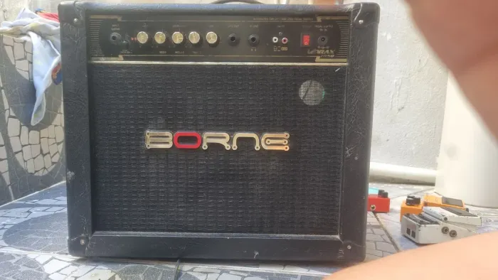 Borne 1050